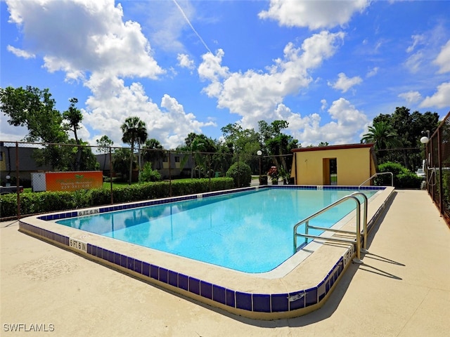 pool with fence