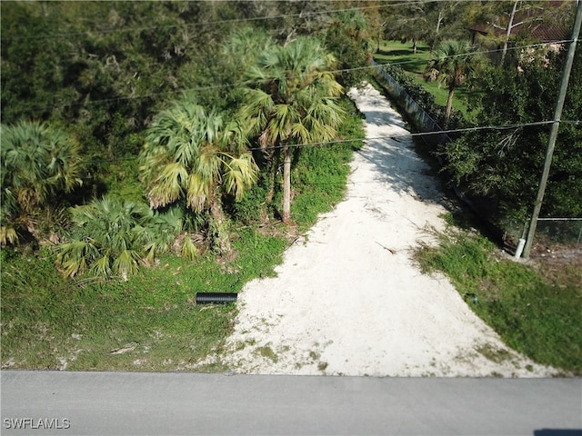 Listing photo 3 for 264 22nd St NE, Naples FL 34120