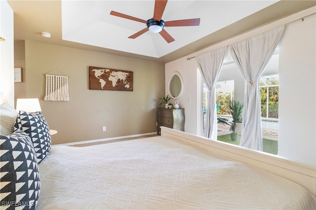 bedroom with ceiling fan