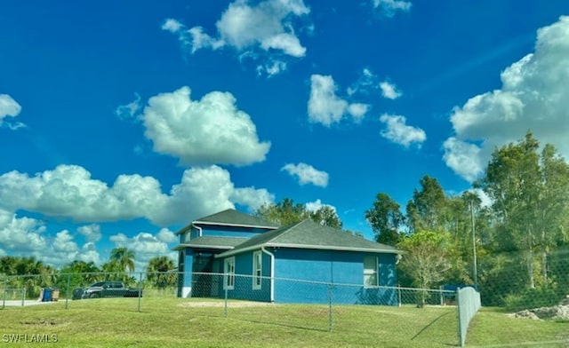 exterior space featuring a yard