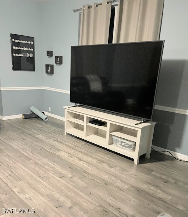 room details featuring hardwood / wood-style flooring