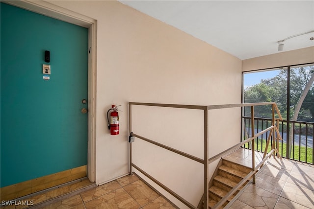 property entrance featuring a balcony