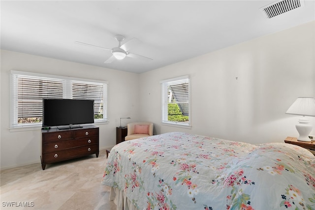 bedroom with ceiling fan