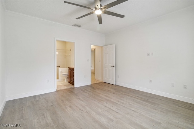 unfurnished room featuring a textured ceiling, light hardwood / wood-style flooring, ceiling fan, and crown molding