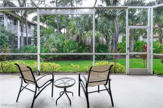 view of sunroom / solarium