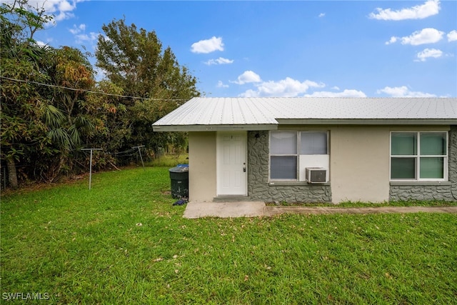 exterior space featuring a yard