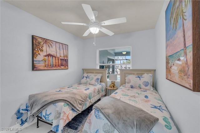 bedroom featuring ceiling fan