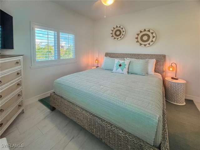 bedroom with ceiling fan