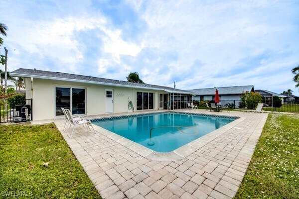 913 SE 43rd Ter, Cape Coral, FL 33904 - photo 37