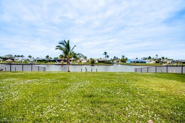 913 SE 43rd Ter, Cape Coral, FL 33904 - photo 39