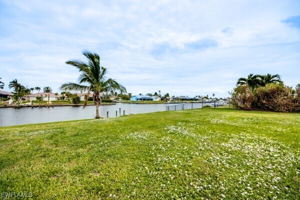 913 SE 43rd Ter, Cape Coral, FL 33904 - photo 40