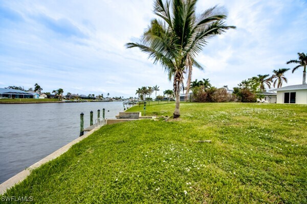 913 SE 43rd Ter, Cape Coral, FL 33904 - photo 41