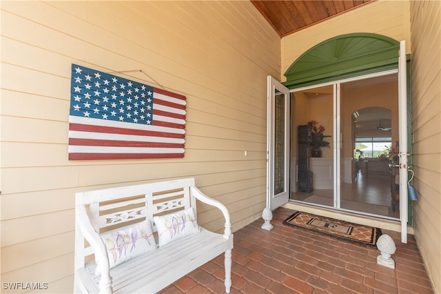 doorway to property with covered porch