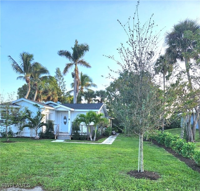 Listing photo 2 for 2898 Weeks Ave, Naples FL 34112