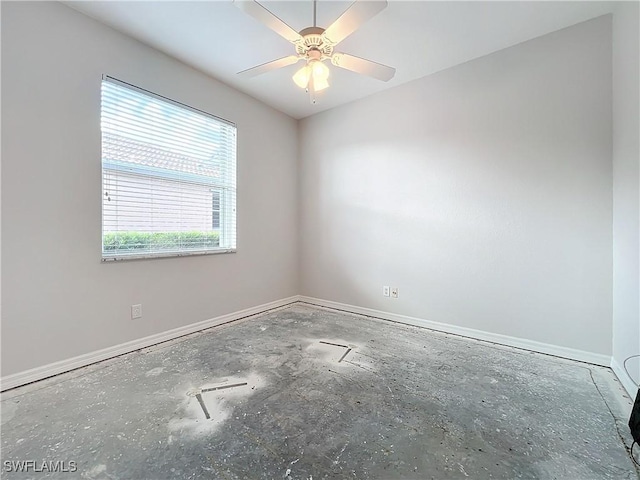 empty room featuring ceiling fan