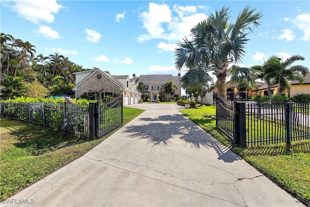 view of front facade with a front lawn