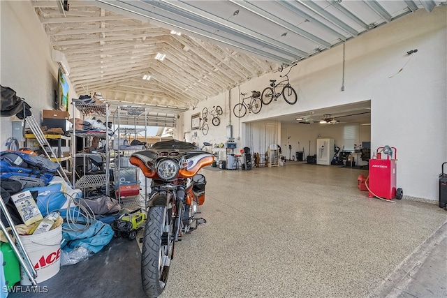 garage with ceiling fan