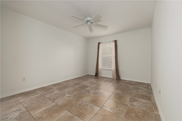 empty room with ceiling fan