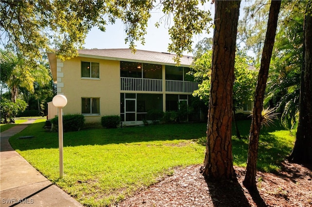 exterior space featuring a yard