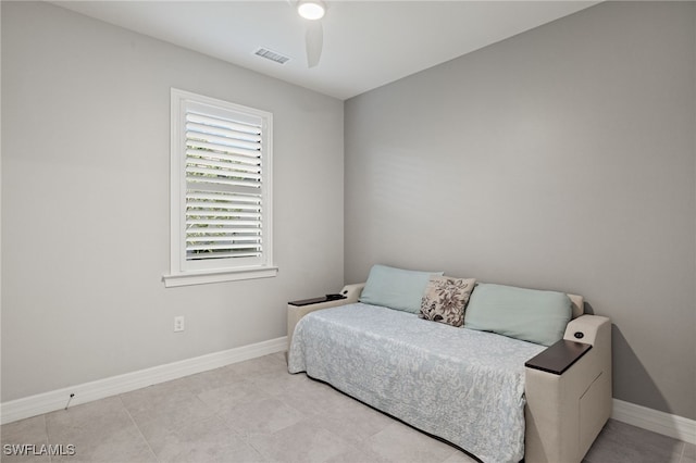 bedroom with ceiling fan