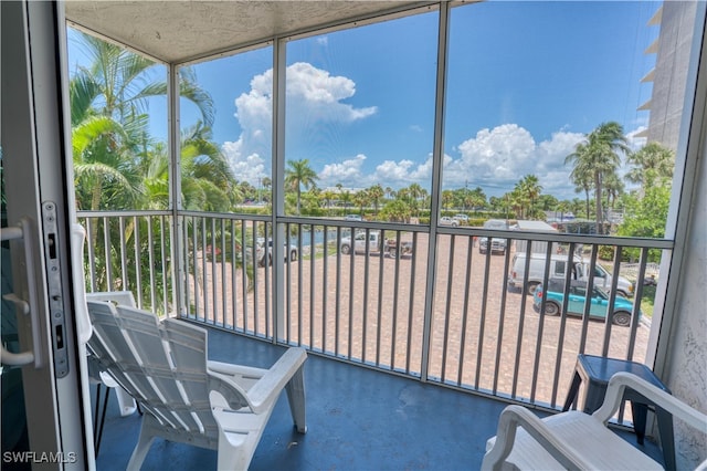 view of sunroom / solarium