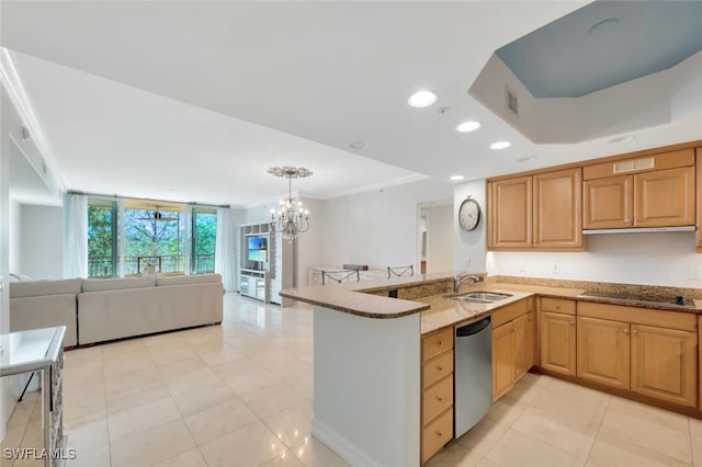 kitchen with an inviting chandelier, kitchen peninsula, sink, black cooktop, and stainless steel dishwasher