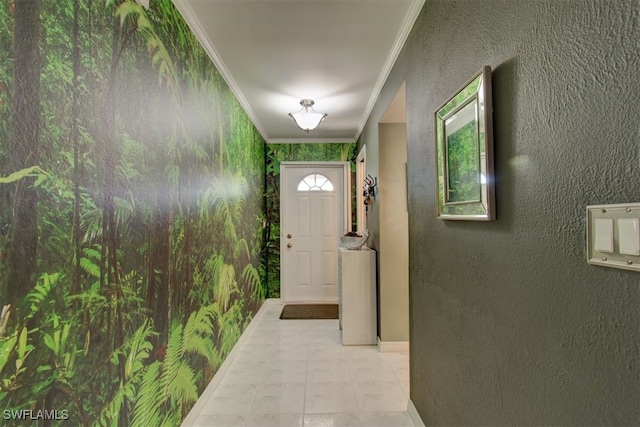 entryway with crown molding