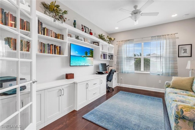 home office featuring dark wood-style floors, ceiling fan, built in study area, and recessed lighting