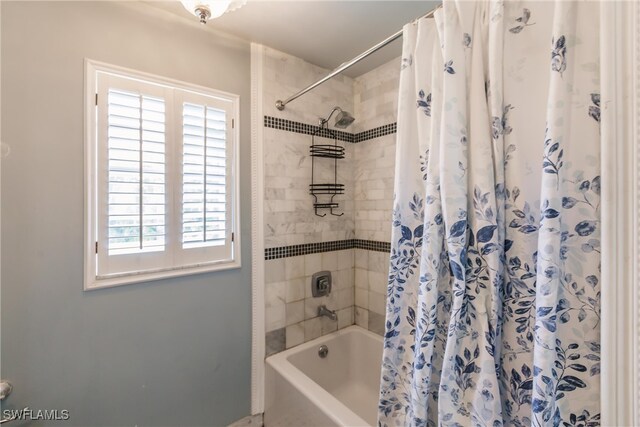 bathroom featuring shower / tub combo