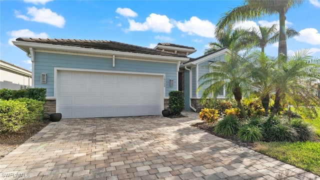 view of front of house featuring a garage