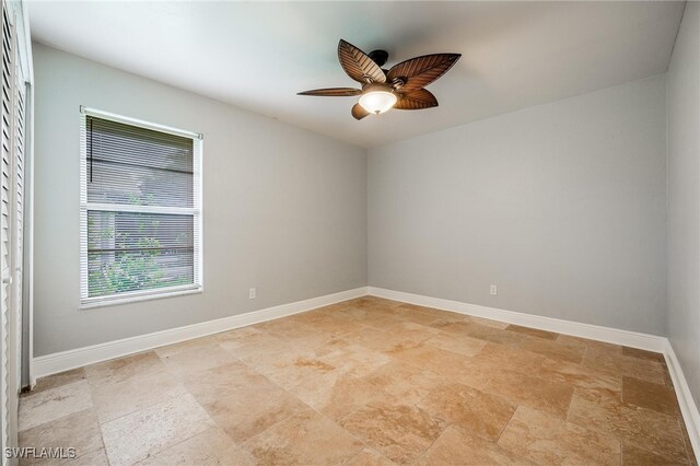 empty room with ceiling fan