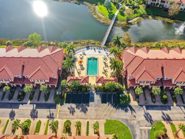 bird's eye view featuring a water view