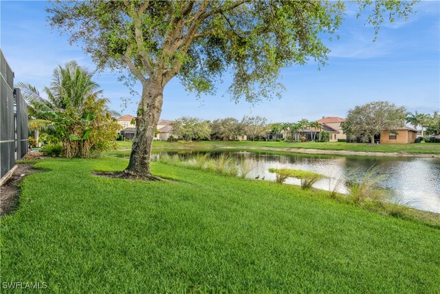 view of yard featuring a water view