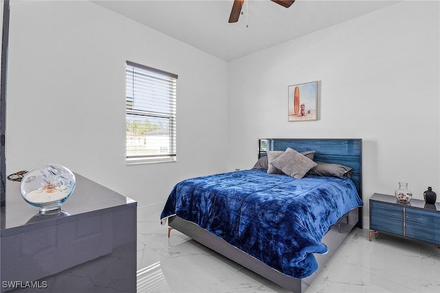 bedroom with ceiling fan