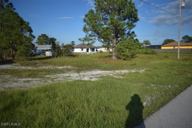 Listing photo 3 for 2606 37th St SW, Lehigh Acres FL 33976