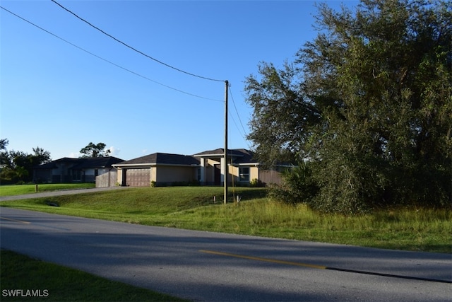 Listing photo 3 for 2706 40th St SW, Lehigh Acres FL 33976