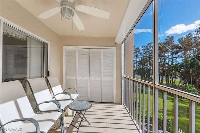 balcony with ceiling fan