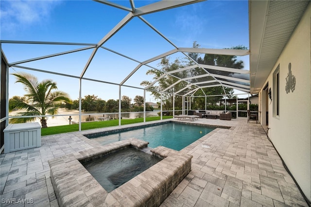 view of swimming pool featuring an outdoor living space, glass enclosure, an in ground hot tub, and a patio