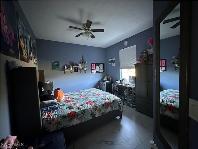 bedroom with ceiling fan