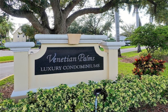 view of community / neighborhood sign