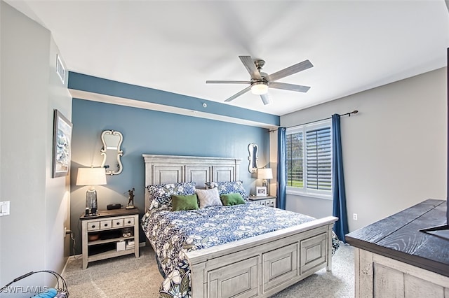 bedroom with ceiling fan