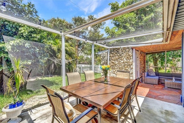 view of sunroom / solarium