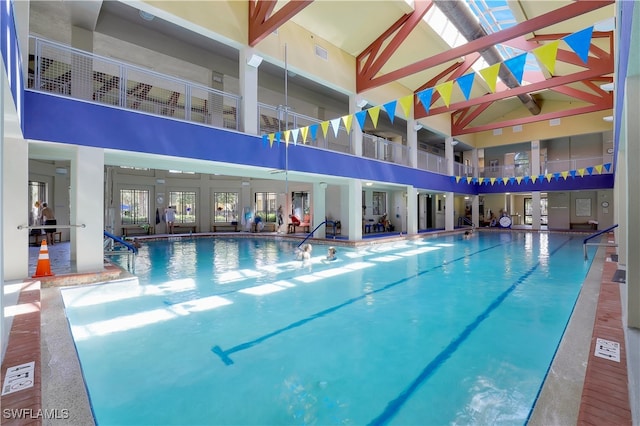 view of swimming pool