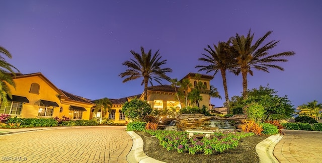 view of mediterranean / spanish-style house