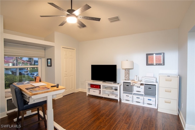 living room with ceiling fan, dark hardwood / wood-style flooring, and vaulted ceiling