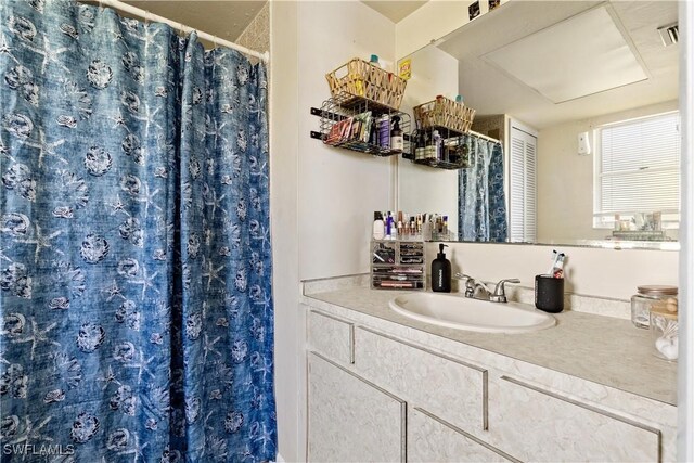 bathroom with vanity