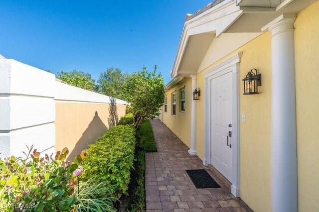 7605 Rozzini Ln, Naples, FL 34114 - photo 7