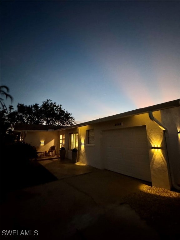 view of front of house with a garage