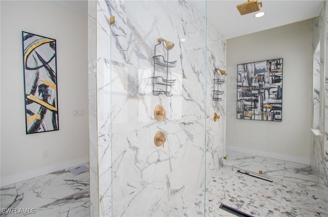 bathroom featuring tiled shower