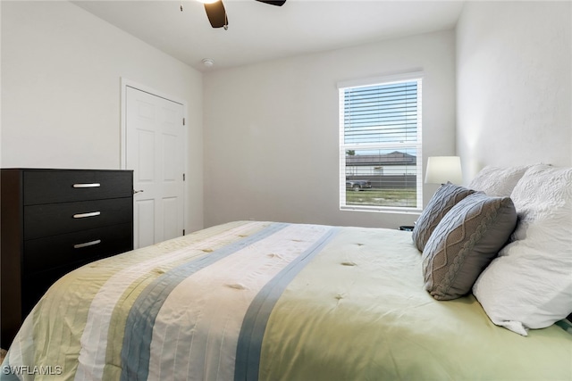 bedroom featuring ceiling fan